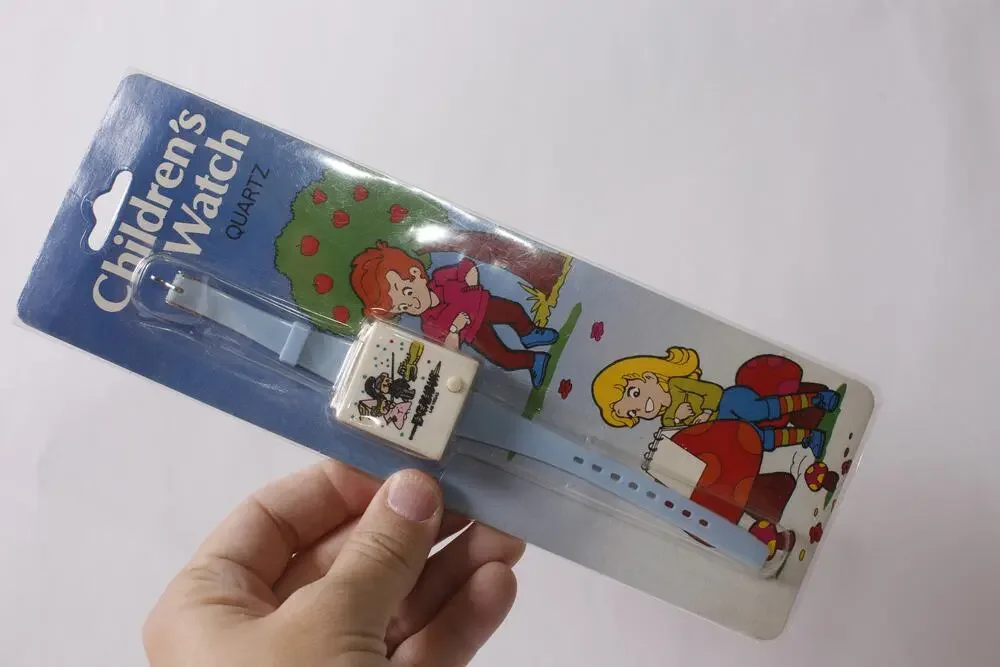 1990s Excalibur Las Vegas Children's Quartz Watch ~ 260806-WH 528